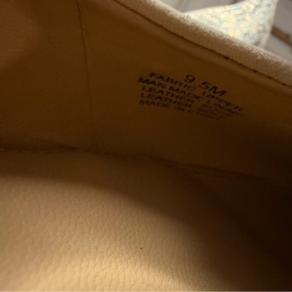 Antonio Melani | Maybeth Eggshell Blue Rhinestone Pump - Picture 10 of 11